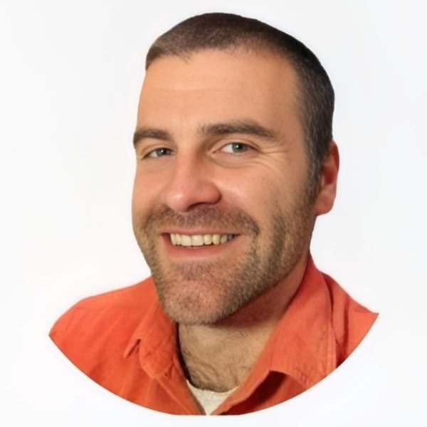 Mario Fernández Bolton, fundador de MicroFunnel